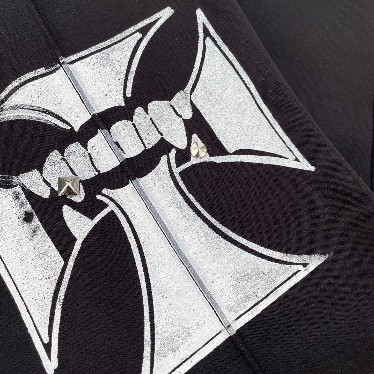 iron cross put on studs pants