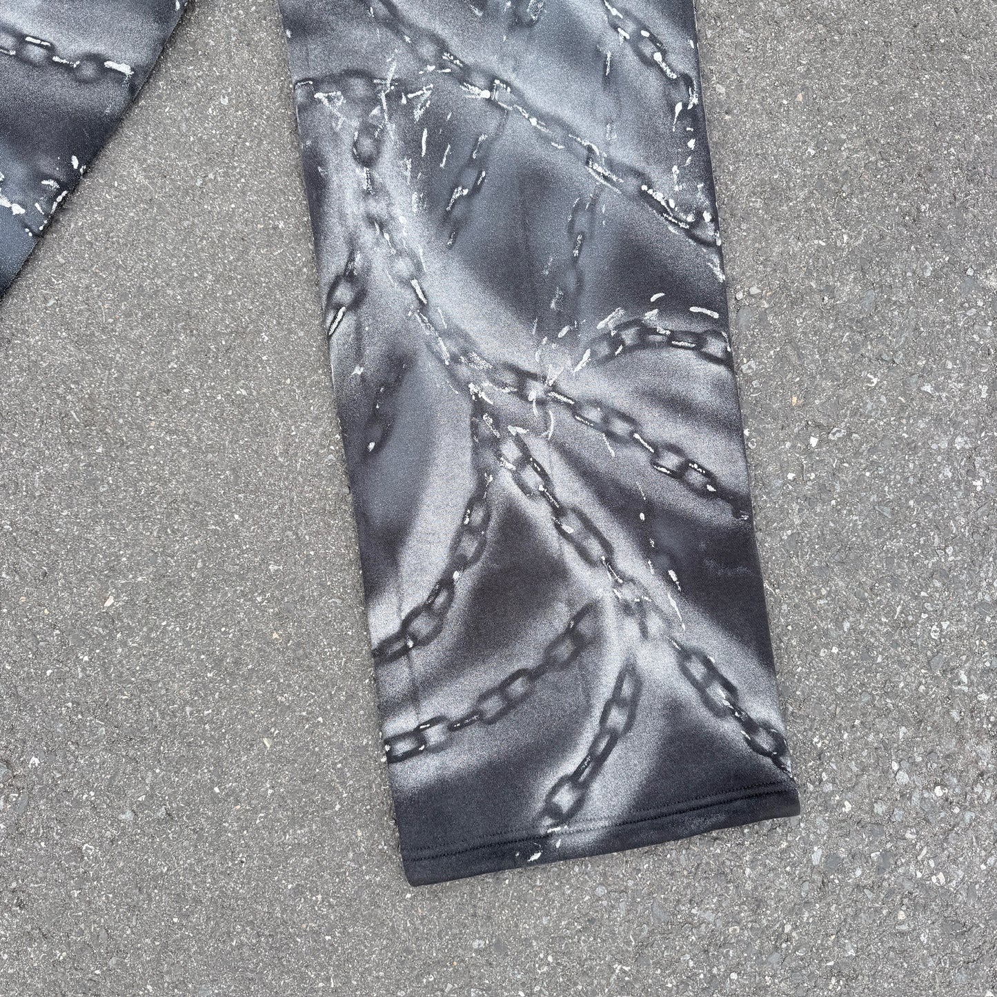 chain art iron cross put on studs pants