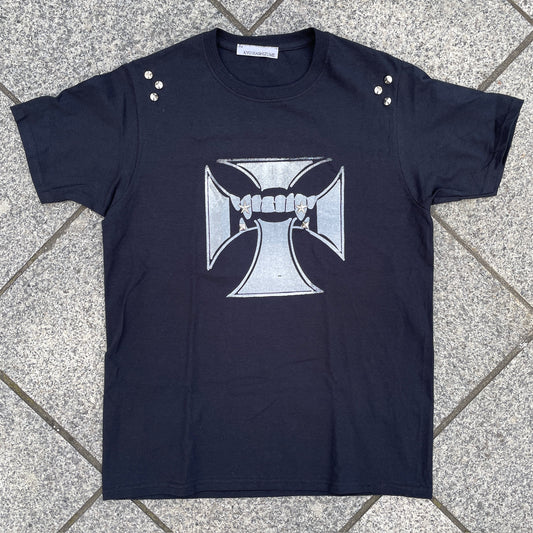 iron cross put on studs T-shirts