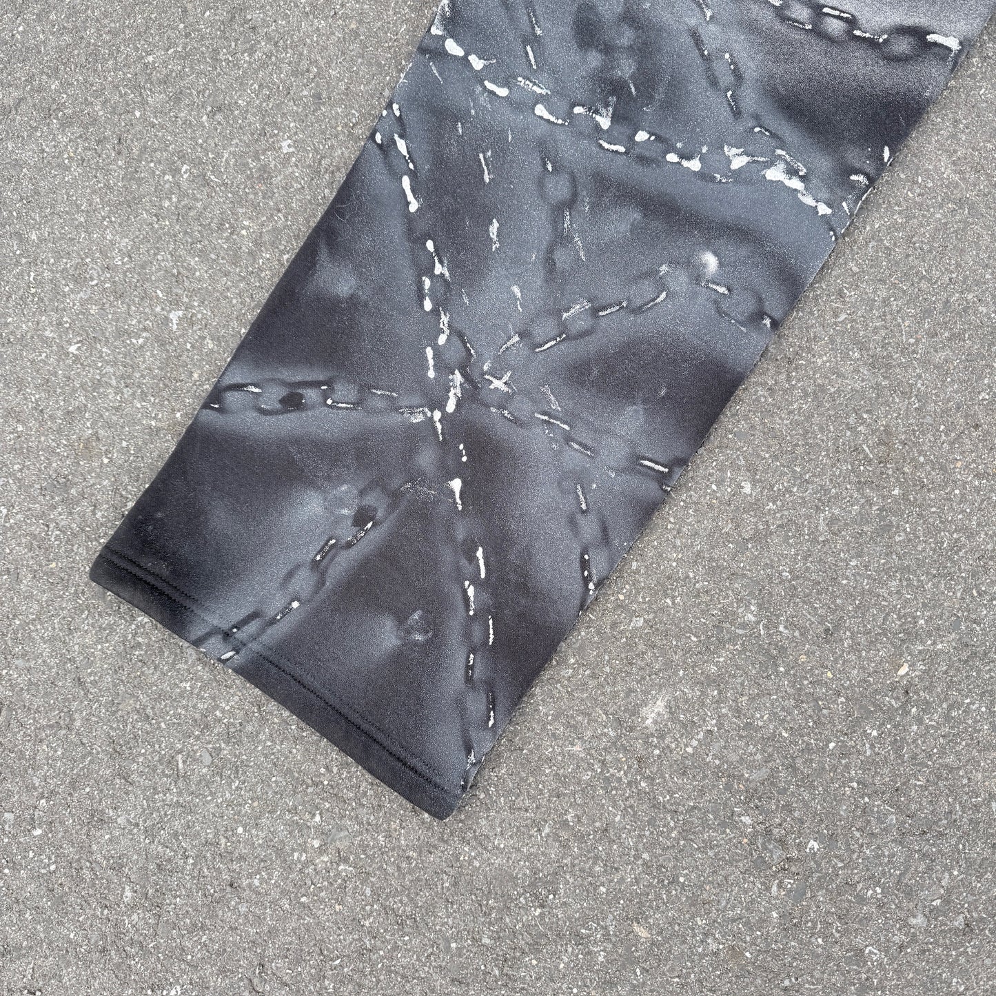 chain art iron cross put on studs pants
