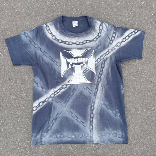 chain art iron cross T shirt